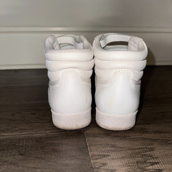 Reebok Women's Freestyle High Size 7 - Picture 2 of 3
